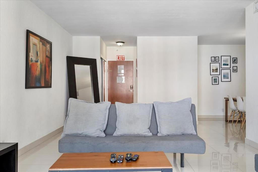 Beachfront 2 Bedroom At Tides Hollywood 8Th Floor Extérieur photo