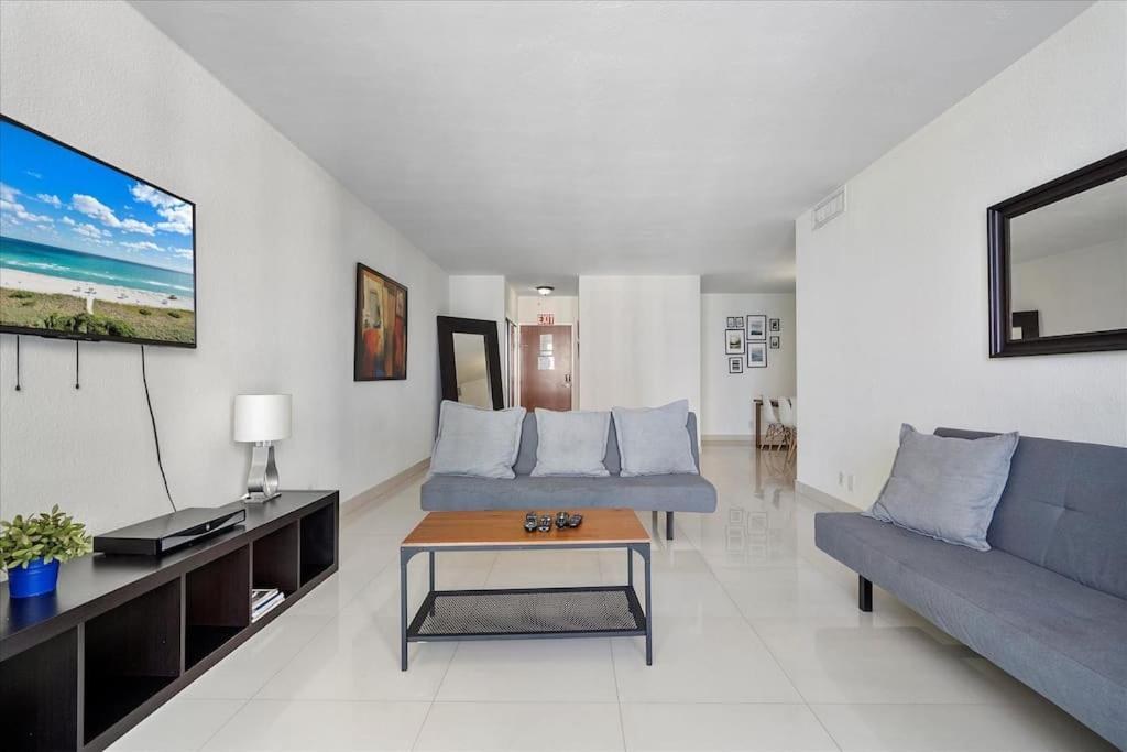 Beachfront 2 Bedroom At Tides Hollywood 8Th Floor Extérieur photo