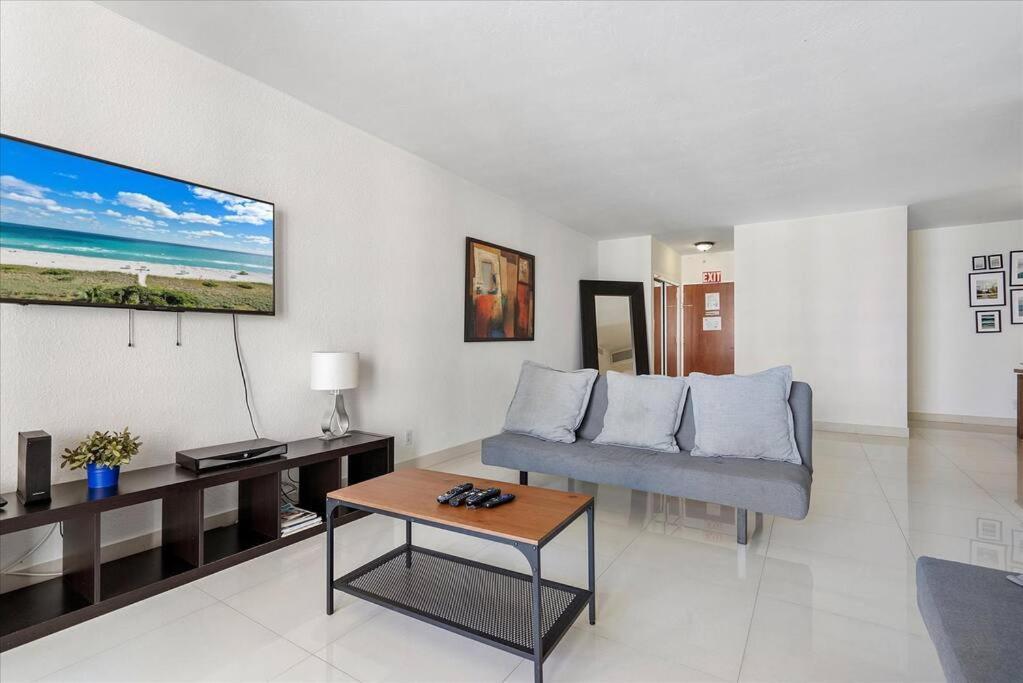 Beachfront 2 Bedroom At Tides Hollywood 8Th Floor Extérieur photo
