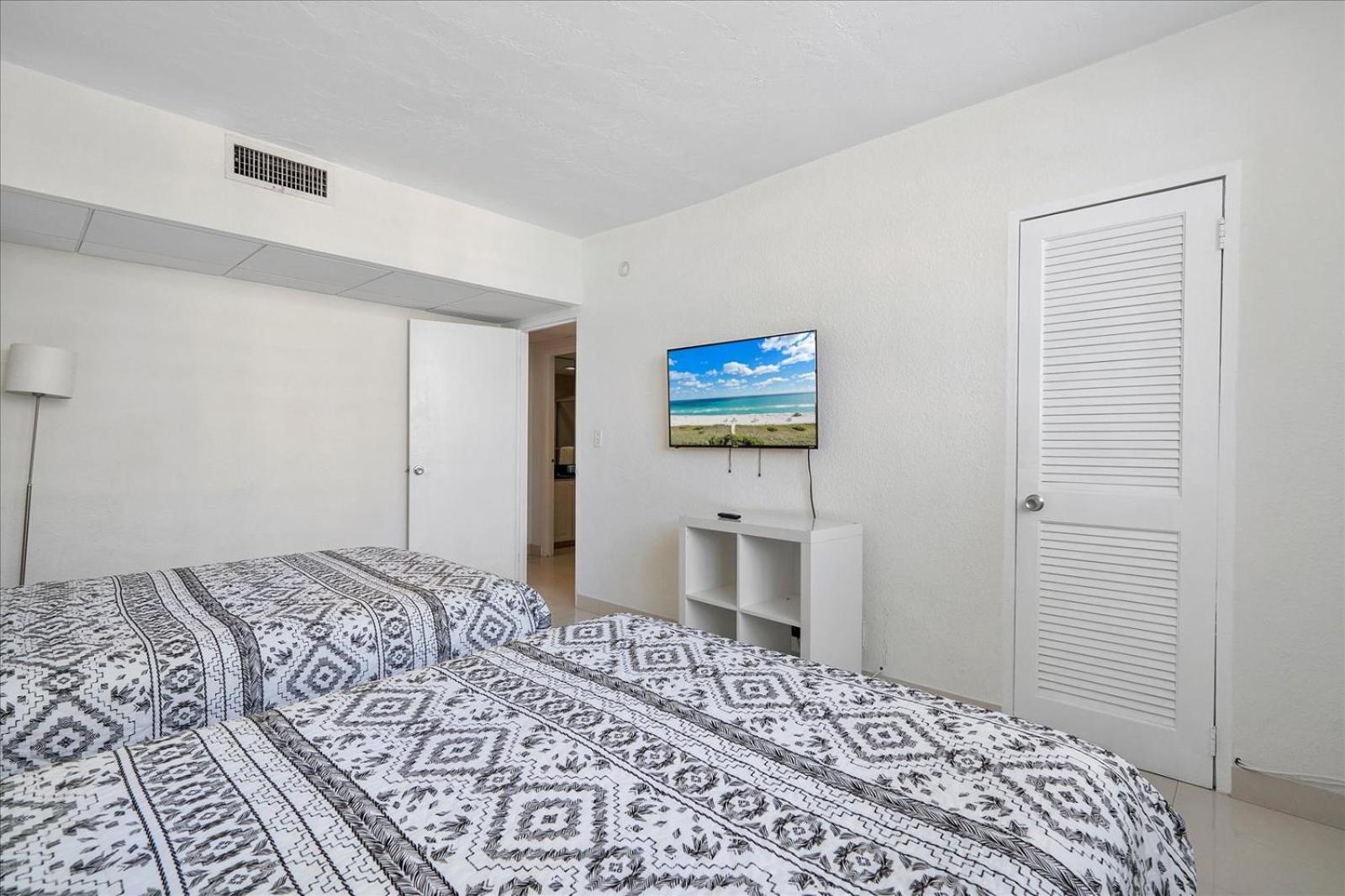 Beachfront 2 Bedroom At Tides Hollywood 8Th Floor Extérieur photo